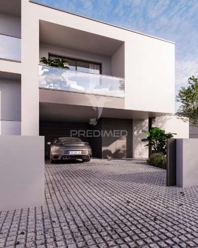 Moradia unifamiliar t3 - soutelo, vila verde