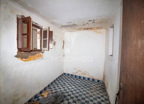 Moradia t2+1 para recuperar