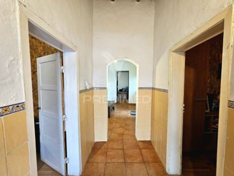 Moradia t2 no rolão, concelho de castro verde.