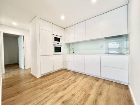 Apartamento t2 novo ao nível do r/c (elevado) na azenha, paranhos (próximo do pólo universitário), porto.