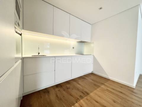 Apartamento t2 novo ao nível do r/c (elevado) na azenha, paranhos (próximo do pólo universitário), porto.