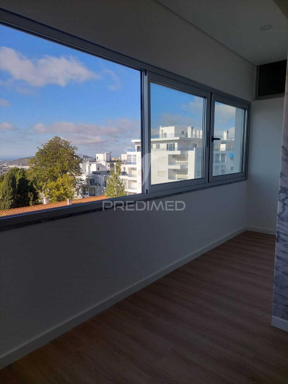 Loulé - apartamento renovado com 3 quartos