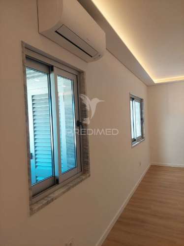 Loulé - apartamento renovado com 3 quartos