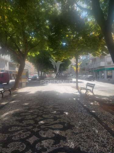 Loulé - apartamento renovado com 3 quartos