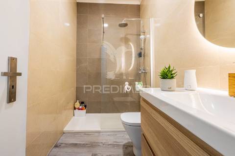 Excelente moradia térrea com quintal e anexos no centro da cidade