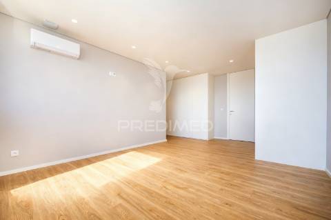 Apartamento t3 novo