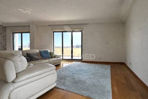 Penthouse / apartamento t5