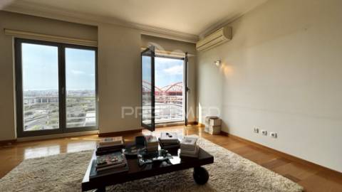 Penthouse / apartamento t5