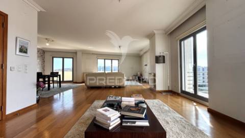 Penthouse / apartamento t5