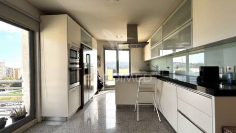 Penthouse / apartamento t5