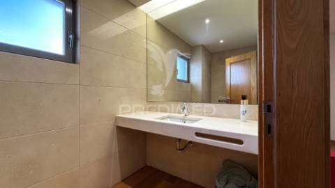 Penthouse / apartamento t5