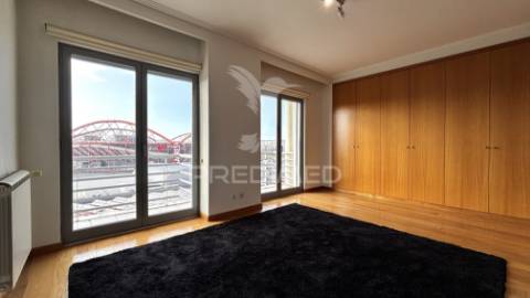 Penthouse / apartamento t5