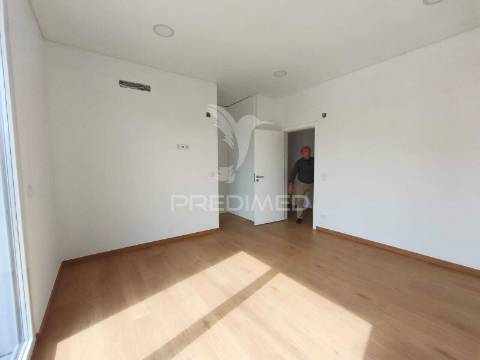 Moradia térrea t4