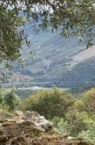 Moradia independente à venda no lugar da palhinha em vilarinho da castanheira