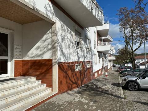 Apartamento t3/com garagem -para arrendamento em santarém