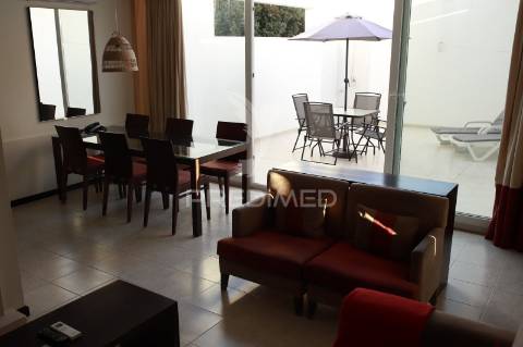 Moradia t2 c/vista mar em condominio com piscina