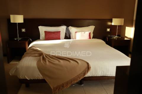 Moradia t2 c/vista mar em condominio com piscina