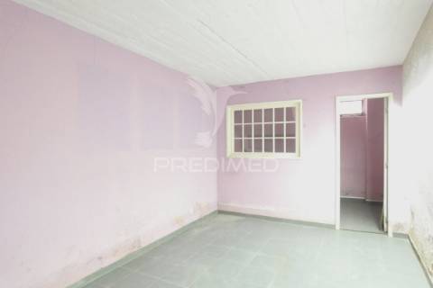 Garagem espaço comercial centro de queluz