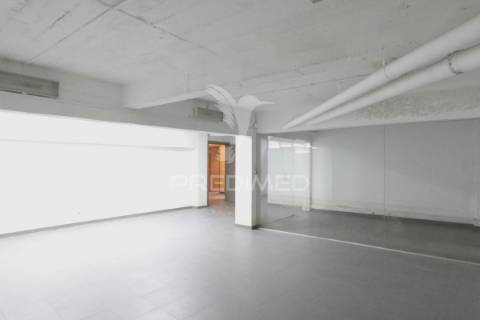 Garagem espaço comercial centro de queluz