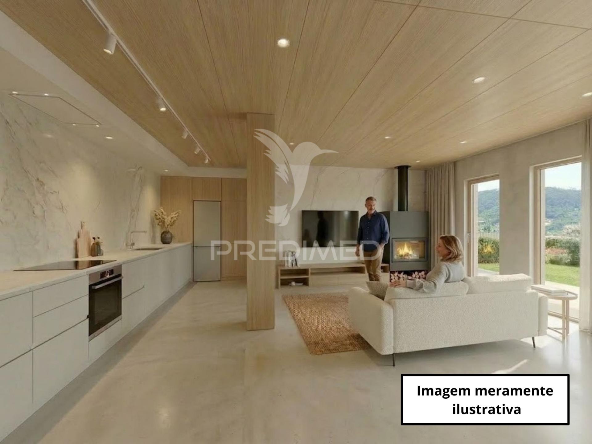 Moradia nova t3 (3 suítes) com charme tradicional a 10 min de tomar!