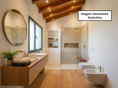 Moradia nova t3 (3 suítes) com charme tradicional a 10 min de tomar!