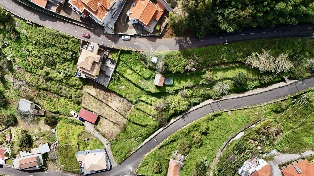 Terreno com 1.930 m² em gaula – excelente exposição solar e grande potencial de construção