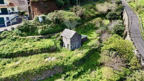 Terreno com 1.930 m² em gaula – excelente exposição solar e grande potencial de construção