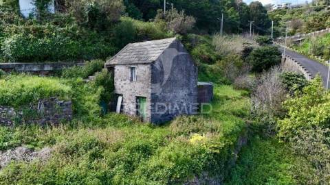 Terreno com 1.930 m² em gaula – excelente exposição solar e grande potencial de construção