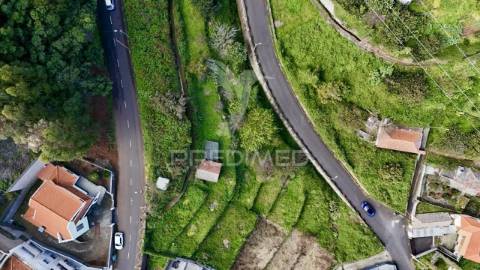 Terreno com 1.930 m² em gaula – excelente exposição solar e grande potencial de construção