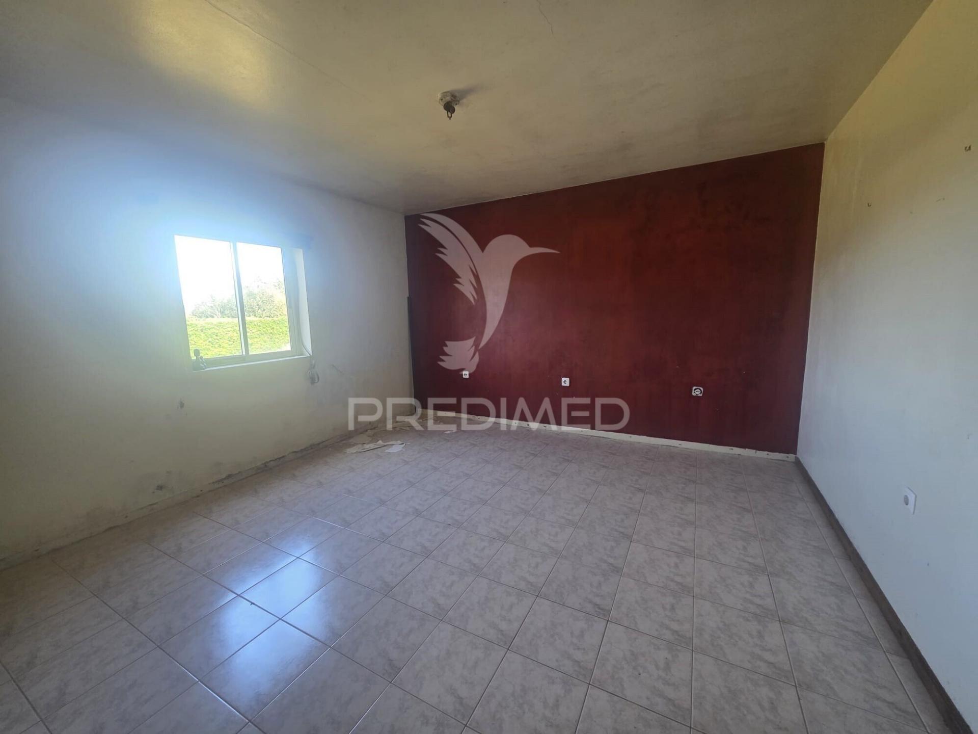 Moradia t3 santa cruz