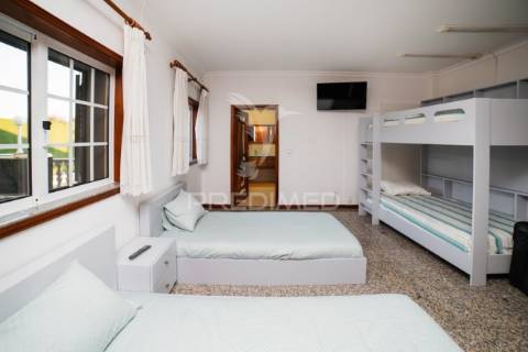 Moradia senhorial t5 com piscina e excelentes áreas – propriedade de prestígio, barcelos