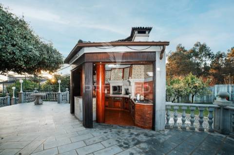 Moradia senhorial t5 com piscina e excelentes áreas – propriedade de prestígio, barcelos