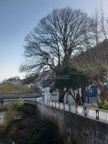 Aljezur - moradia para reconstruir com vista rio