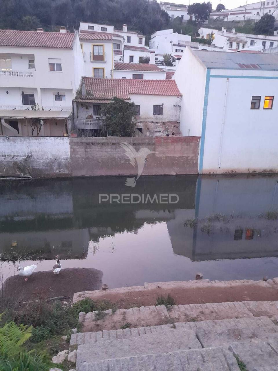 Aljezur - moradia para reconstruir com vista rio