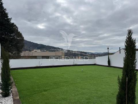 Moradia  t4 em guimarães