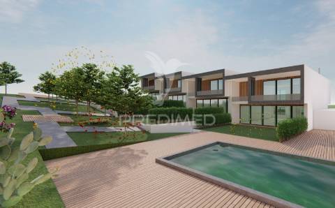 Terreno para construção de urbanização de condomínio fechado em loures