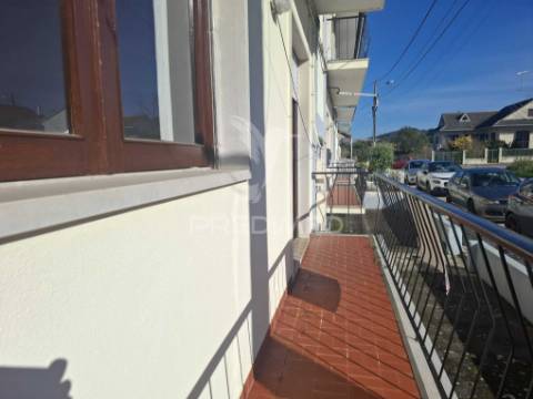 Apartamento t2 , ideal para investimento.