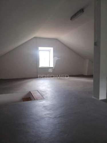 Fantástica moradia bi-familiar em vidais  privacidade, espaço e natureza!