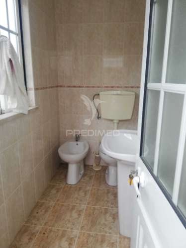 Fantástica moradia bi-familiar em vidais  privacidade, espaço e natureza!