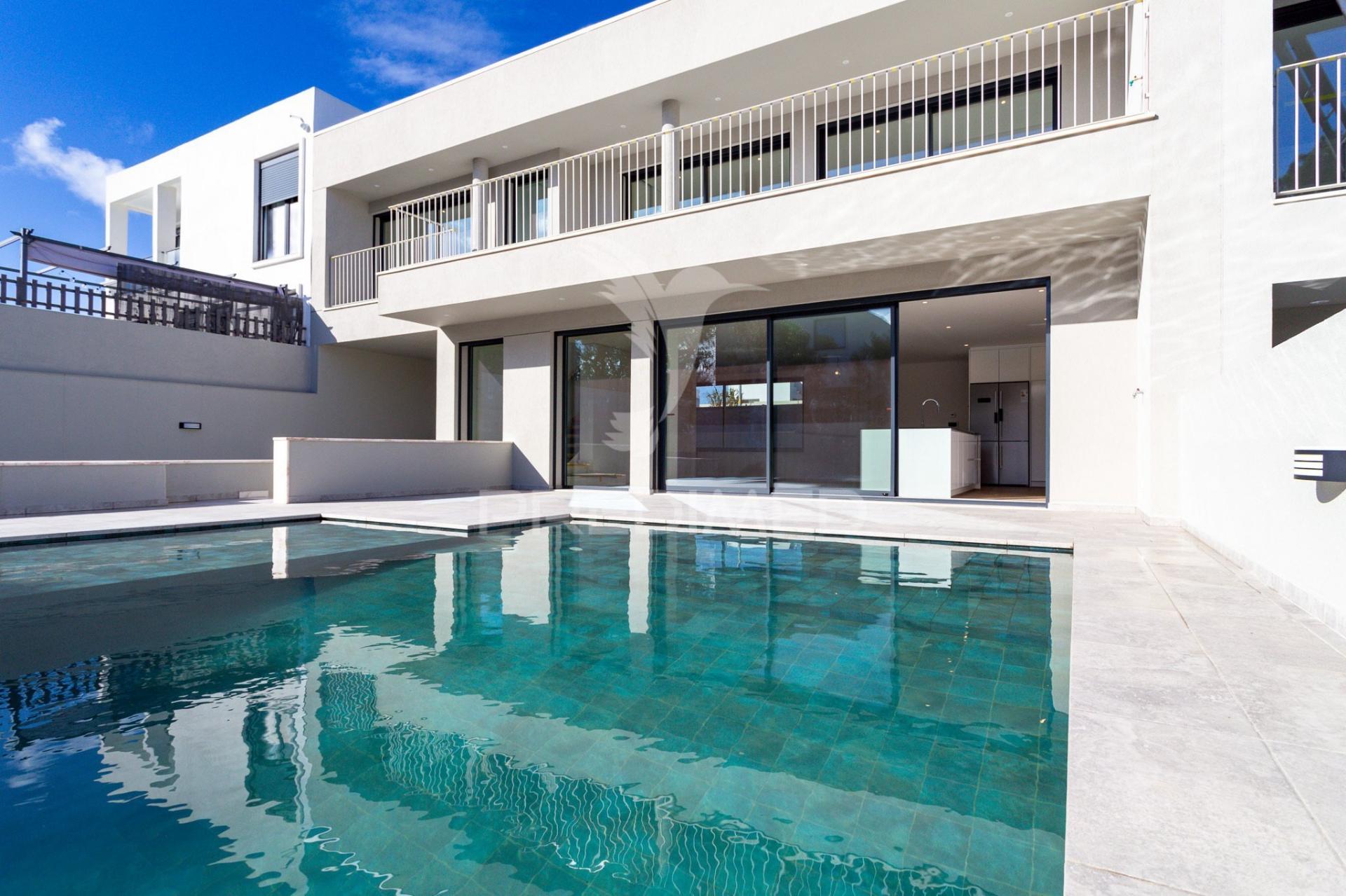 ✨elegante moradia geminada t3 em oeiras/leceia✨