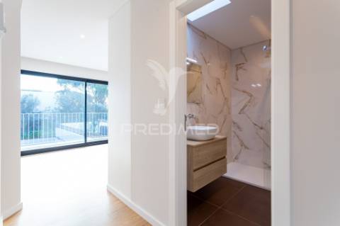 ✨elegante moradia geminada t3 em oeiras/leceia✨