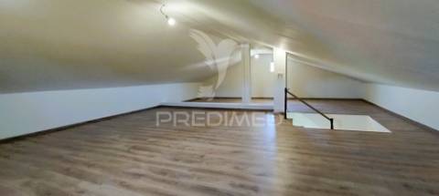 Moradia t2 remodela em arruda dos vinhos