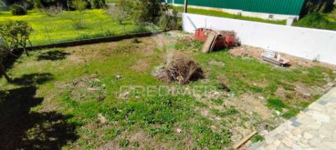 Moradia t2 remodela em arruda dos vinhos