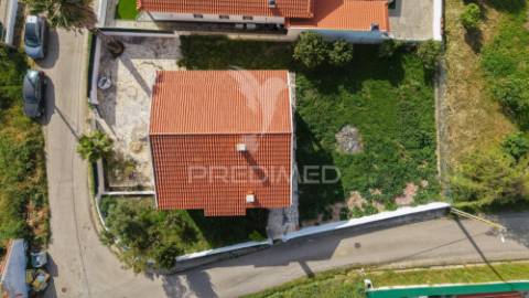 Moradia t2+2 remodela em arruda dos vinhos