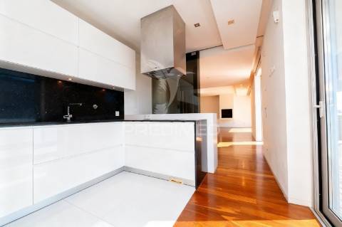 Penthouse t3 de luxo no centro de barcelos — avenida nuno álvares pereira