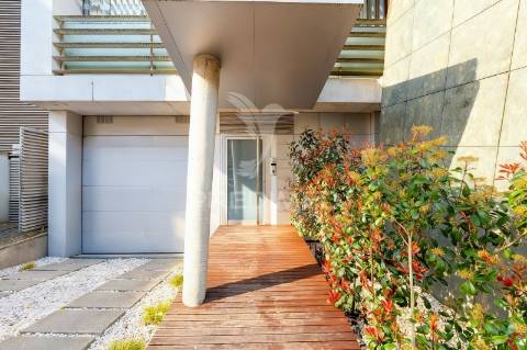 Penthouse t3 de luxo no centro de barcelos — avenida nuno álvares pereira