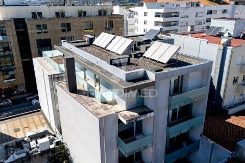 Penthouse t3 de luxo no centro de barcelos — avenida nuno álvares pereira