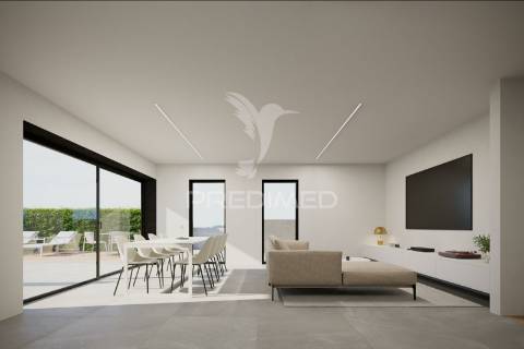 Moradia independente t4 aroeira