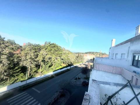 Duplex t4 com garagem e terraço,santiago do cacém.