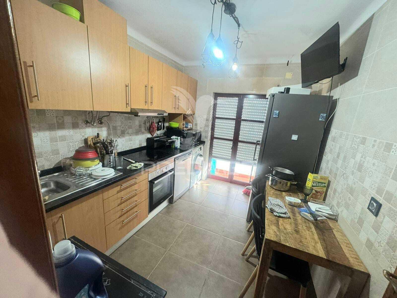 Duplex t4 com garagem e terraço,santiago do cacém.